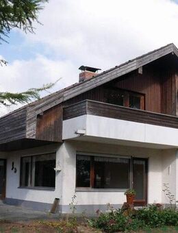 Massives + stattliches erbautes Einfamilienhaus mit schöner Architektur in top Wohnlage von Irsee - Irsee