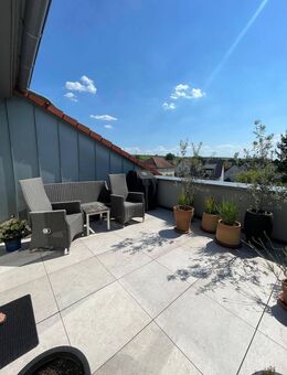 Lichtdurchflutete 5 ZKB-Wohnung in ruhiger Lage von Saulheim - Saulheim