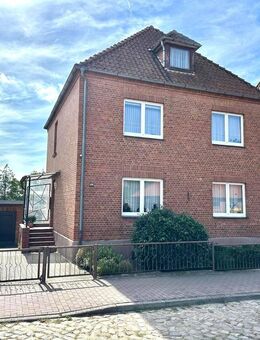 Familienklassiker im Kaffeemühlenstil - vielseitig nutzbares Zweifamilienhaus - Boizenburg (Elbe)