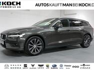 Volvo V60, D4 AWD Momentum Pro H K ThorsHammer, Jahr 2020 - Berlin