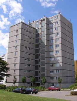Geräumige 2 Zimmerwohnung mit Balkon! - Fulda
