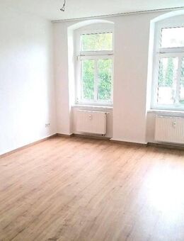 !! 3-Raum-Wohnung mit neuem Laminat in ruhiger Nebenstraße !! - Chemnitz