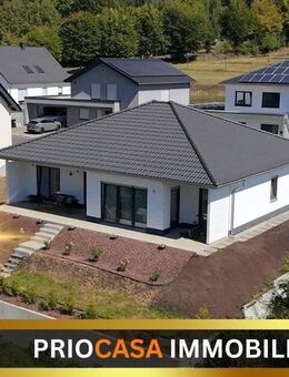 Bungalow in Bitburg | Neubau 2022 | ca. 140 m² Wohnfläche | 520,00 m² Grundstücksfläche | KfW 40 | Traumhafte Lage mit Aussicht - Bitburg