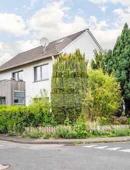 Geräumiges Zweifamilienhaus in bester Lage von Bergheim Oberaußem! - Bergheim (Nordrhein-Westfalen)