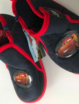 Jungen Kinder Schuhe Hausschuhe Pixar Cars Rot Marineblau Gr. 26 Marke: Pixar. - Albstadt