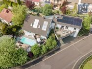 EXKLUSIVES WOHNEN MIT STIL - Einfamilienhaus mit Anbau und Poolanlage - Marktbreit