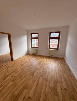 Gemütliche 2 - Zimmer Wohnung zu vermieten / Renoviert ! - Gera