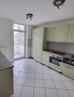Gemütliche 3-Zi mit Balkon, Wanne, EBK und Laminat in zentraler Lage! - Chemnitz