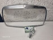 Mercedes Benz W 123 und mehr Modelle Kühler Gill Rahmen Guter Zustand - Wedel