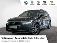 VW Tiguan, 1.5 TSI Life APP, Jahr 2023 - Berlin