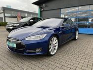 Tesla Model S - Niederzier