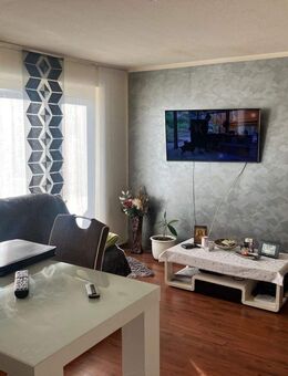 Günstige Etagenwohnung mit 2 Balkonen - Bremen