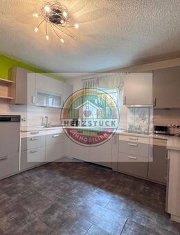 Raumwunder auf 160?m² - 8-Zimmer-Wohntraum mit Balkon und Einbauküche - Speichersdorf