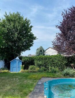 :: Großes Einfamilienhaus mit Garten und Swimmingpool (H 543-A) :: - Lampertheim