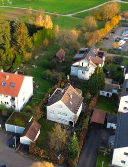 **Gestaltungsspielraum inklusive - Renovieren oder neu bauen!** - Backnang