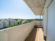 Lichtdurchflutete 2-Zimmer-Wohnung mit umlaufendem Südost-Balkon - Regensburg
