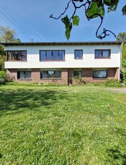 Architektenhaus mit Weitblick auf großzügigen Grundstück in Süd-West-Ausrichtung - Ochsenfurt
