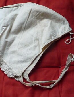 Antike Kindermütze mit Kordelzug - Rösrath