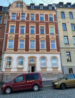 Über den Dächern von Plauen, attr. 2-Zi.-DG-Wohnung, Einbauküche, Wannenbad - Plauen