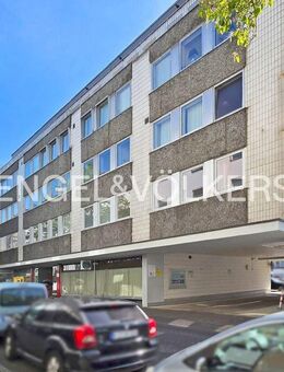 Ehemalige Arztpraxis mit Loggia und 2 Pkw-Stellplätzen in zentraler Lage von Koblenz - Koblenz