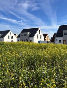 Bezug 2025 - Doppelhaushälfte Erlangen - Besichtigung Sonntag 27.07. um 11 Uhr - Erlangen