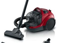 BOSCH Bodenstaubsauger Serie 4 BGS21CAR, Hygiene-Filter, XXL-Polsterdüse, XXL-Fugendüse, 750 W, beutellos, 10 J. Motorgarantie, ideal zur Fahrzeug-Innenreinigung, kompakt, rot