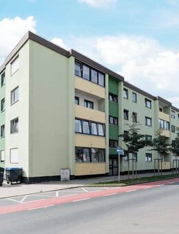 Großzügige 3-Zi-Whg mit 2 Loggien in guter Lage! Kurzfristig frei! - Bayreuth