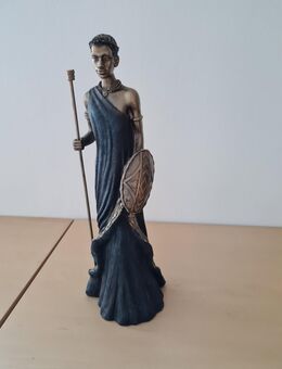Afrikanische Männerfigur - stehend - Büdingen
