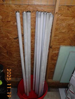 NEONRÖHREN verschiedene Längen und verschiedene Wattzahlen zu verschenken - Lindlar