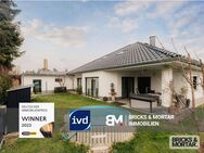Eleganter Bungalow in Markkleeberg - Wohnen mit Stil: Pool, Kamin & Doppelgarage - Markkleeberg