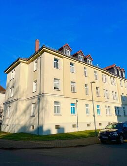 ruhige Lage I 2-Zimmer-Wohnung I Tageslichtbad mit Wanne I Balkon I Einbauküche - Leipzig