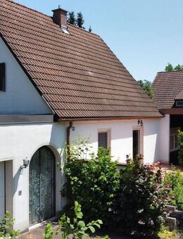 Freistehendes Einfamilienhaus mit schönem Garten in Gräfelfing - Gräfelfing