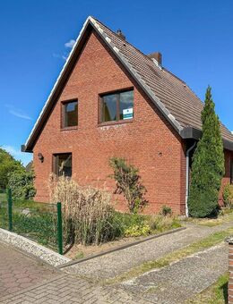 Gepflegtes Einfamilienhaus mit 103?m² Wohnfläche, Vollkeller und energieeffizienter Gasheizung (Bj. 2017) - Mölln (Schleswig-Holstein)