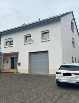Zwei eigenständige Immobilien in Kröv:Wohn- und Geschäftshaus und Wohnhaus, jeweils mit Garage - Kröv