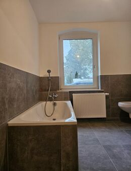 teilsanierte 2-Zimmer-Wohnung in ruhiger Wohnanlage - Welzow