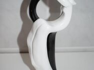 MANN & FRAU UMARMUNG Keramik glasiert 29 cm schwarz/weiß !NEU! - Ochsenfurt