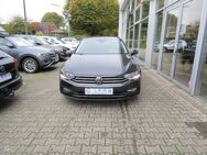 VW Passat Variant, 2.0 TDI Business, Jahr 2021 - Emmerich (Rhein)