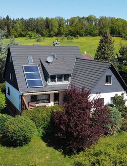 Familienfreundliches Traumhaus mit Maisonettewohnung im Nürnberger Land - Schwarzenbruck