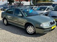 Skoda Octavia 1.6Ambiente*Klima*1.Hand*PDC*TÜV NEU - Berlin