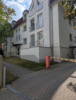 2 Raum-Wohnung in der Südlichen Innenstadt, mit großem Balkon - Halle (Saale)