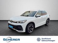 VW Tiguan, 2.0 TDI R Line PLUS, Jahr 2024 - Saarbrücken