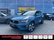 Volvo XC40, B3 B Core BusinessPak, Jahr 2022 - Potsdam