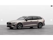 Volvo V60, B4 Benzin Plus Dark ° FSH, Jahr 2024 - Aachen