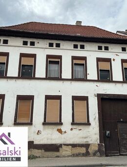 *** EXKLUSIVES MODERNISIERUNGSANGEBOT *** Kernsan.bedürftiges Bauernhaus mit Scheune, Innenhof und Nebengebäude im Ortskern von Weisenheim am Sand *** - Weisenheim (Sand)