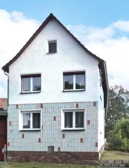 Am Ortsrand von Schmorda - großzügiges Wohnhaus in landschaftlich reizvoller Lage! - Schmorda