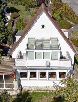 Zweifamilienhaus mit großem Garten und Potenzial! - Coburg - Coburg