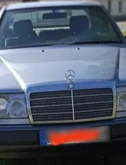 Mercedes-Benz E 230 W 124 mit H-Kennzeichen - Querfurt