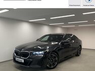 BMW 520, d xDrive Limousine M Sportpaket Pro HK HiFi Parkass Pl, Jahr 2024 - Rosenheim