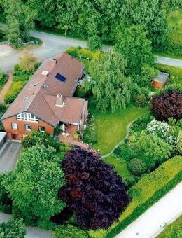 Freistehendes 1 - 2 Familienhaus mit großem Garten am Golfplatz in Gronau / Rheden - Gronau (Leine)