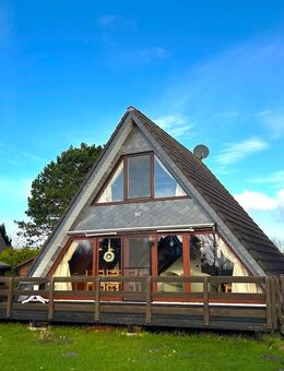 Teilsaniertes Ferienhaus aus erster Hand in ruhiger Ecklage, nur wenige Minuten vom Deich und Hafen entfernt! - Butjadingen